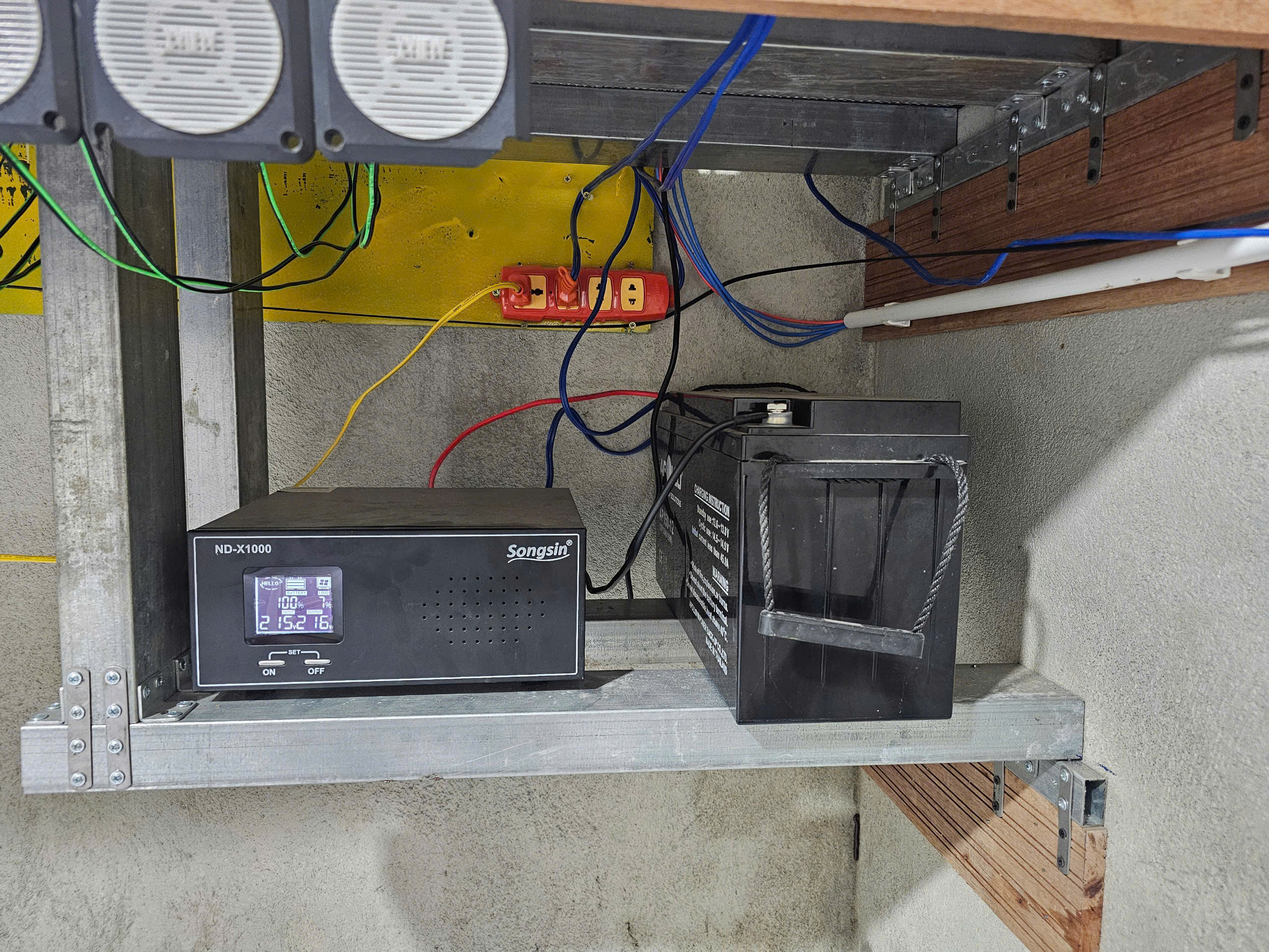Vì sao cần inverter lưu điện cho nhà yến?
